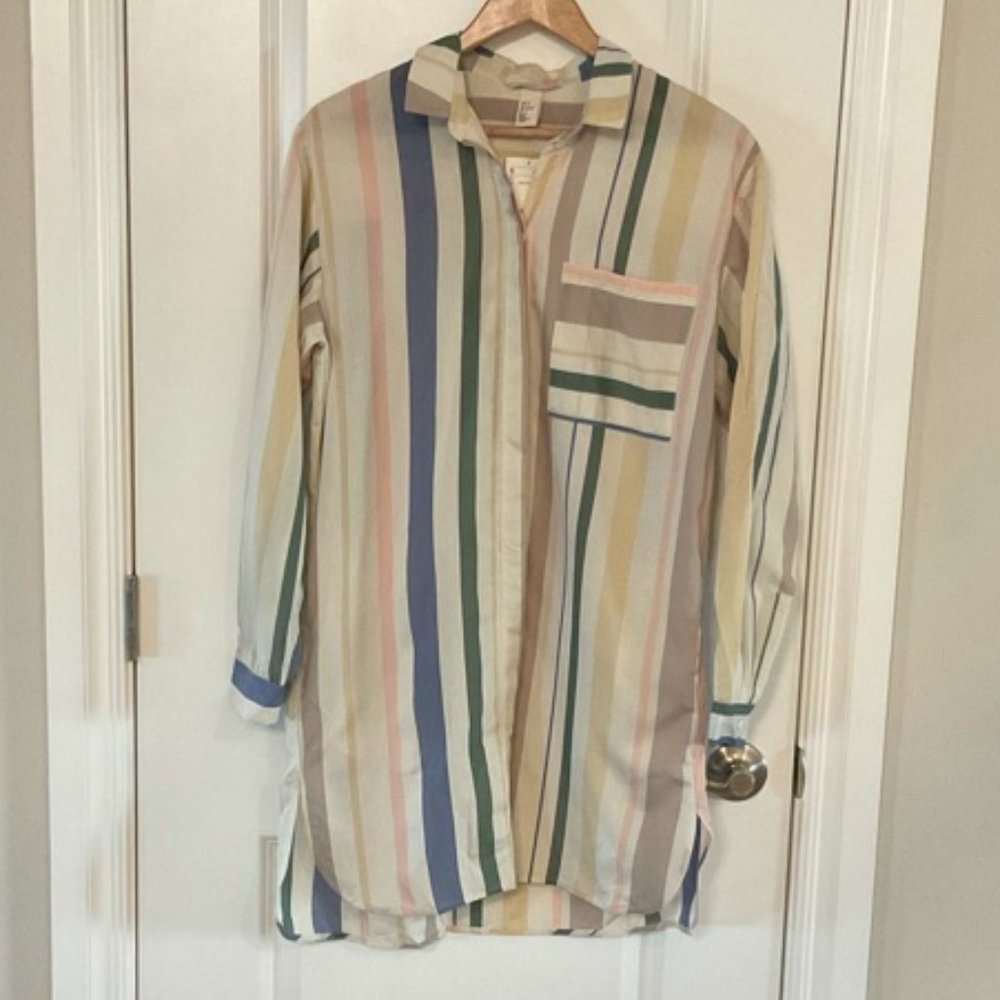 NWT Striped button down Tunic with Pockets